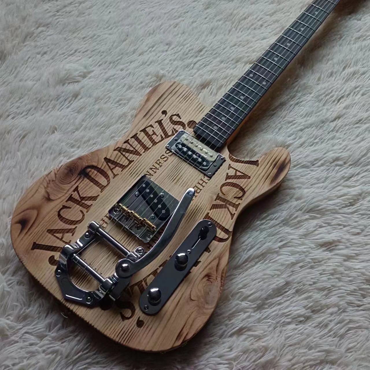 Bass Guitar Fretless - Fabbrica Cinese Produce Chitarre a 6